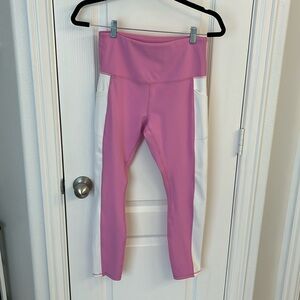 Pink leggings with side pockets